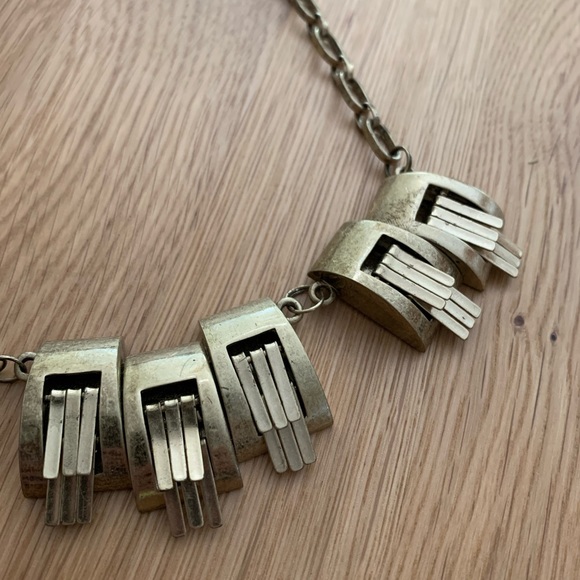 Jcrew chunky brass statement necklace - Picture 2 of 3